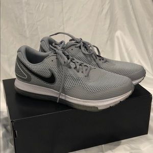 Nike Air Zoom All Out 2 Running Men’s 8.5 Grey